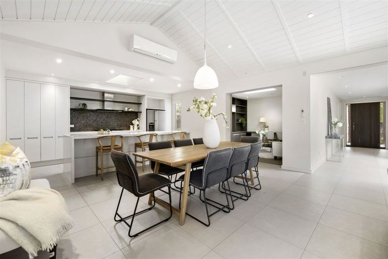 Photo of property in 6 Lombardia Way, Karaka, Papakura, 2113