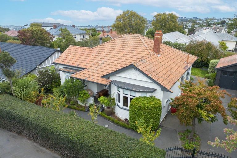 Photo of property in 139 Eglinton Road, Mornington, Dunedin, 9011