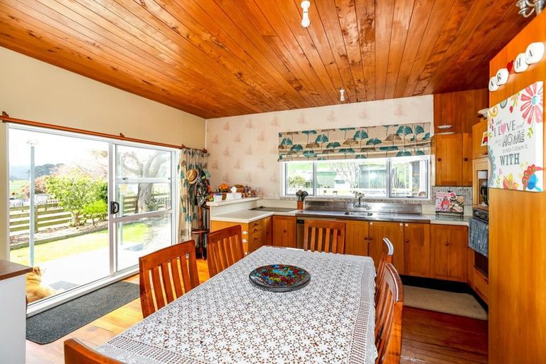 Photo of property in 826 Mokau Road, Mimi, Urenui, 4377