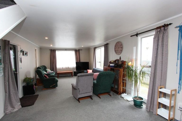 Photo of property in 146 Miranda Street, Stratford, 4332