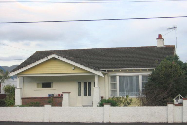 Photo of property in 15 Moa Street, Alicetown, Lower Hutt, 5010