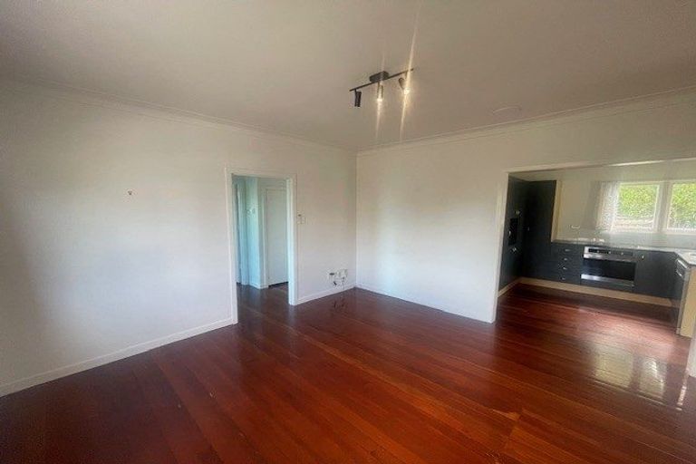 Photo of property in 2/33 Havelock Avenue, Forrest Hill, Auckland, 0620