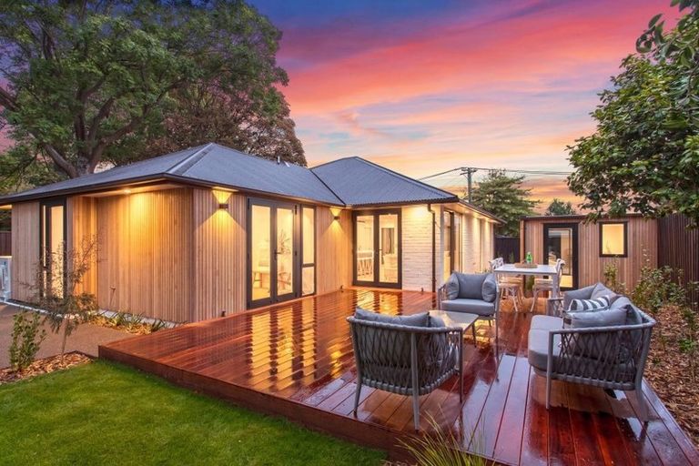 Photo of property in 35 Tui Street, Fendalton, Christchurch, 8041