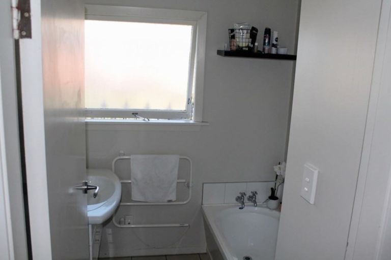 Photo of property in 80 Daniels Road, Redwood, Christchurch, 8051