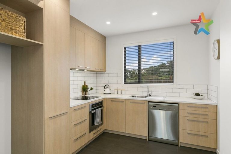 Photo of property in 9/30 Monowai Road, Johnsonville, Wellington, 6037