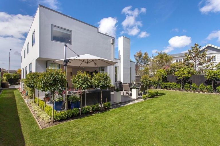 Photo of property in 37a Rossall Street, Merivale, Christchurch, 8014