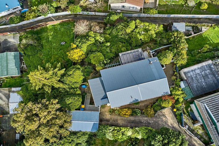 Photo of property in 27 Humphreys Grove, Titahi Bay, Porirua, 5022