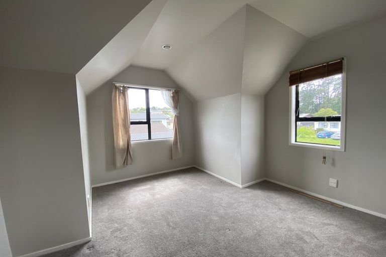 Photo of property in 56 De Quincey Terrace, Highland Park, Auckland, 2010