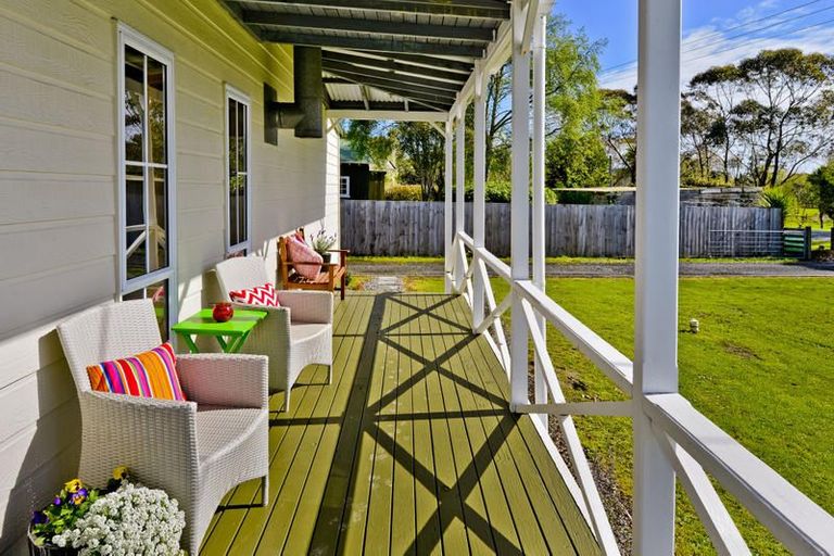 Photo of property in 20 Waitoki Road, Waitoki, Kaukapakapa, 0871