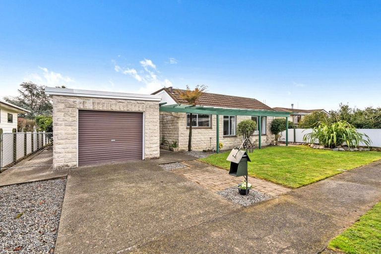 Photo of property in 5 Lowes Place, Solway, Masterton, 5810