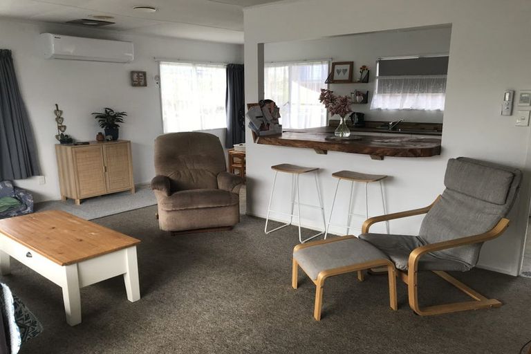 Photo of property in 8 Yorke Road, Haruru, 0204