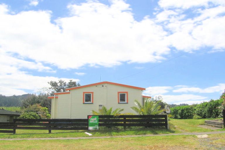 Photo of property in 2 Queen Street, Waihi Beach, 3611