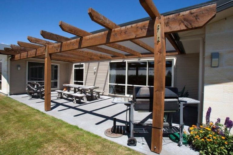 Photo of property in 8 Andrew Don Drive, Lake Tekapo, 7999