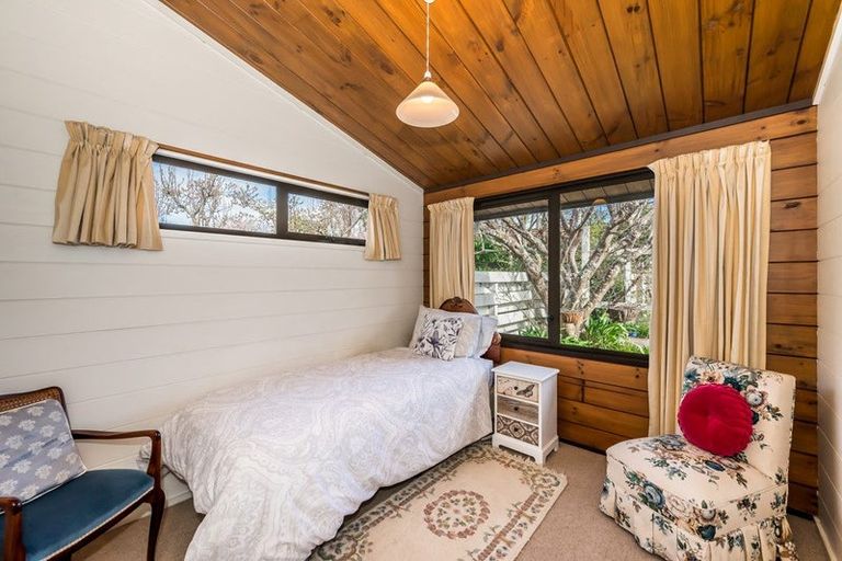 Photo of property in 29 Nimmo Avenue, Waikanae, 5036