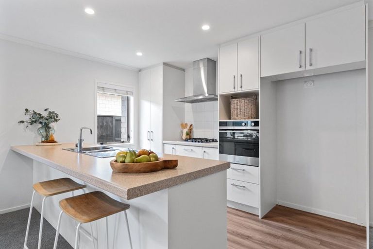 Photo of property in 114 Penetaka Heights, Pyes Pa, Tauranga, 3112