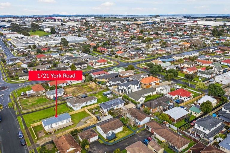 Photo of property in 1/21 York Road, Papatoetoe, Auckland, 2104