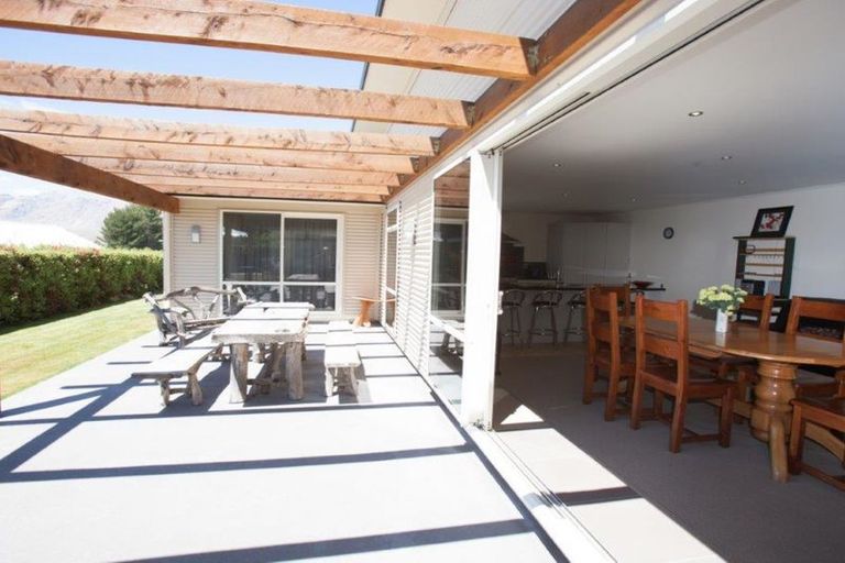 Photo of property in 8 Andrew Don Drive, Lake Tekapo, 7999