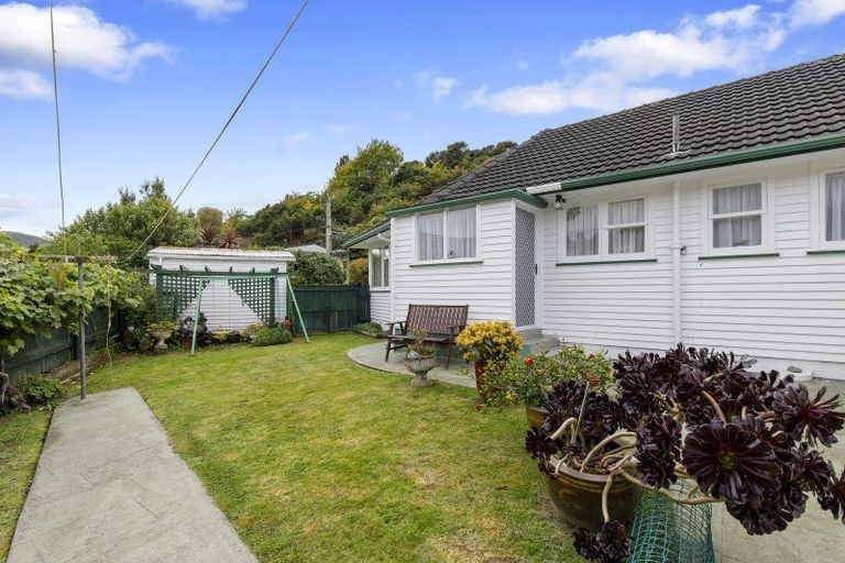 Photo of property in 50 Thomas Street, Stokes Valley, Lower Hutt, 5019