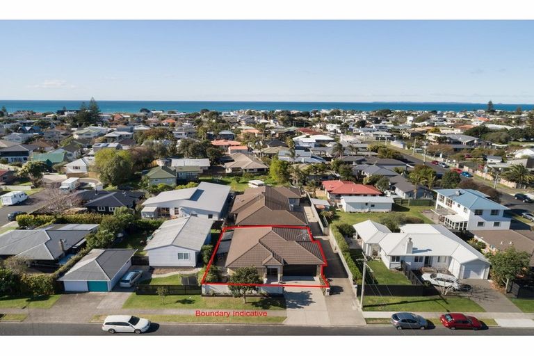 Photo of property in 35 Macville Road, Mount Maunganui, 3116