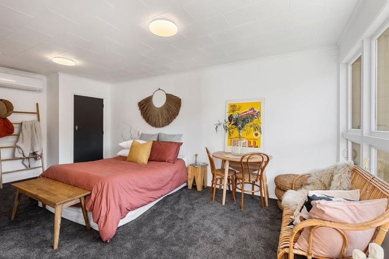 Photo of property in 1/26 Deller Grove, Silverstream, Upper Hutt, 5019