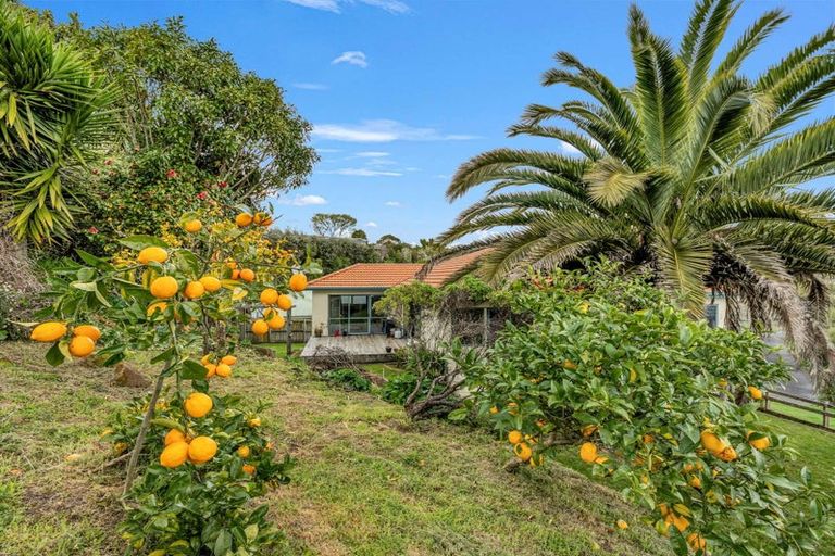 Photo of property in 30 Capricorn Place, Kawaha Point, Rotorua, 3010