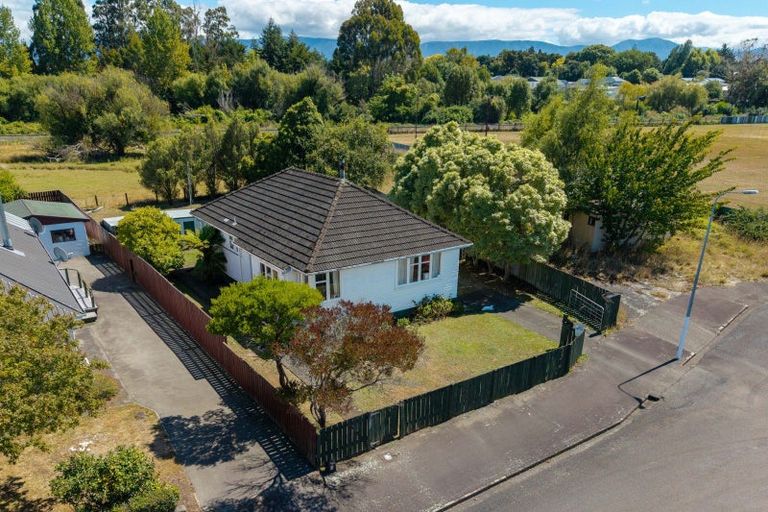Photo of property in 15 Redfern Street, Dannevirke, 4930
