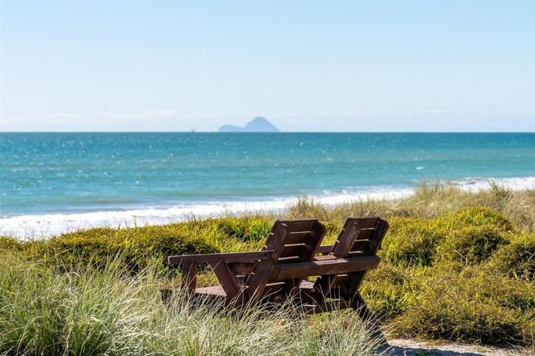 Photo of property in 65 Pukehina Parade, Pukehina, Te Puke, 3189