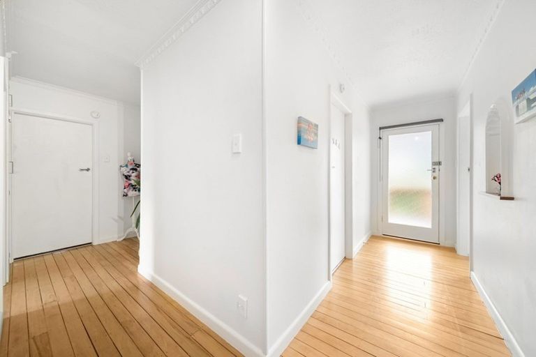 Photo of property in 53 Kent Street, Kingston, Athol, 9793