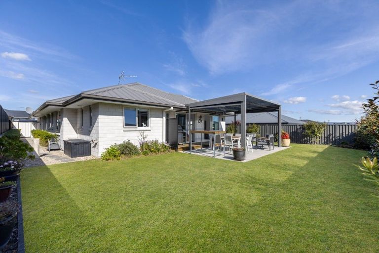 Photo of property in 6 Turnbridge Street, Pyes Pa, Tauranga, 3112