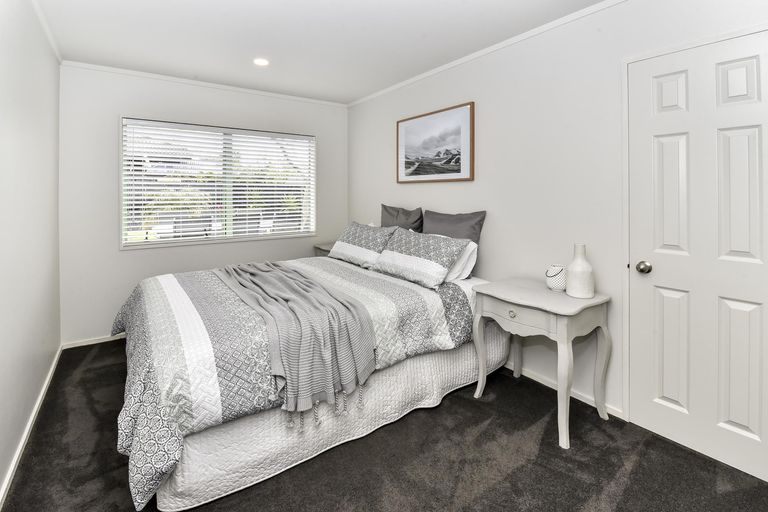 Photo of property in 62 Tington Avenue, Wattle Downs, Auckland, 2103
