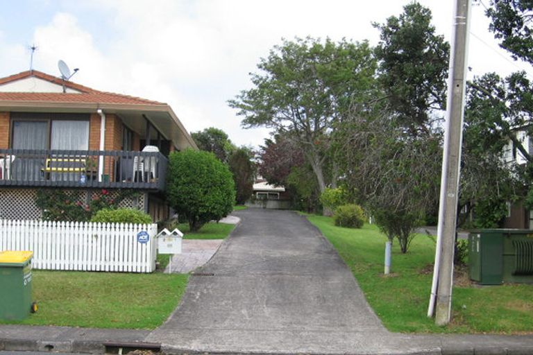Photo of property in 1/55 Colwill Road, Massey, Auckland, 0614
