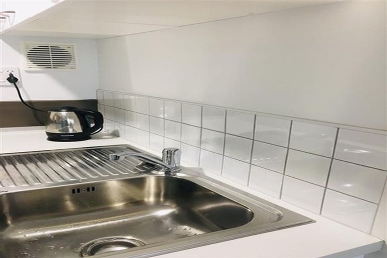 Photo of property in 209a Sturges Road, Henderson, Auckland, 0612