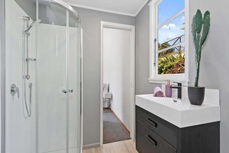 Photo of property in 1/126 Wairakei Road, Bryndwr, Christchurch, 8053