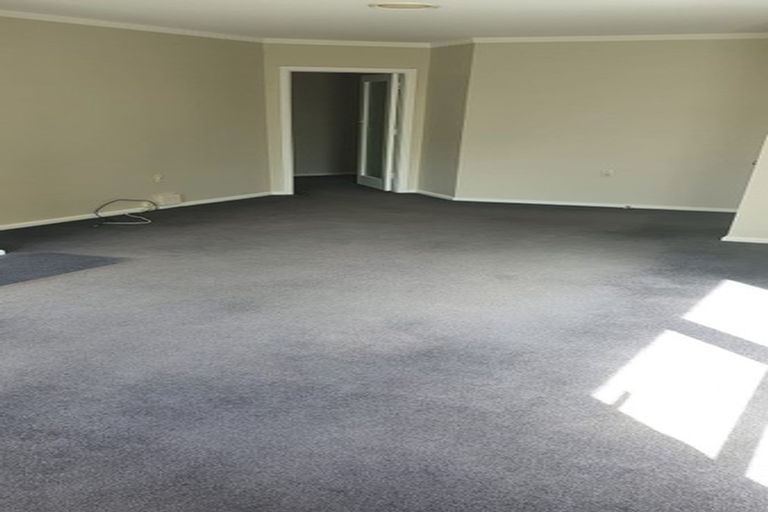 Photo of property in 5 Prestons Road, Redwood, Christchurch, 8051