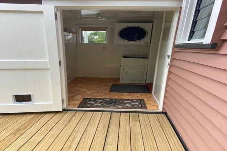 Photo of property in 98 Hobson Road, Lucas Heights, Auckland, 0632