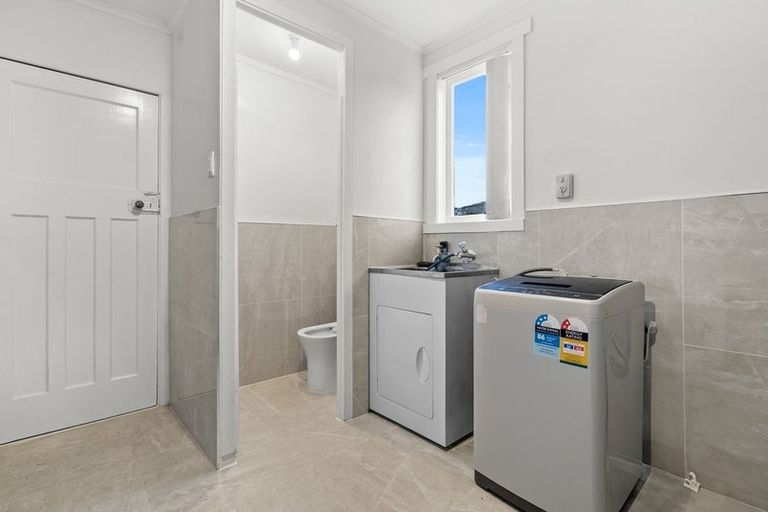 Photo of property in 76 Manuroa Road, Takanini, 2112