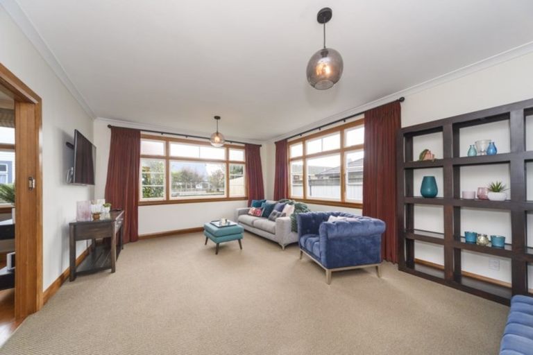 Photo of property in 73 Rangitane Street, Palmerston North, 4414