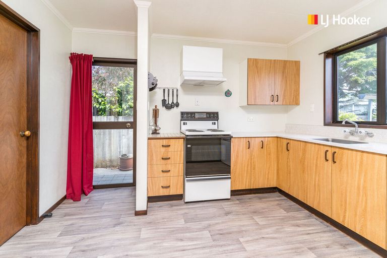 Photo of property in 8b Queens Drive, Saint Kilda, Dunedin, 9012