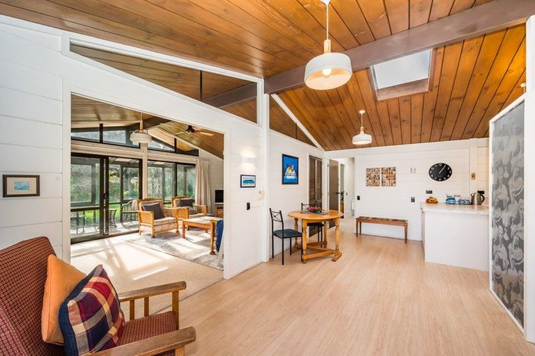 Photo of property in 29 Nimmo Avenue, Waikanae, 5036