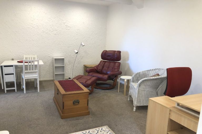 Photo of property in 36 Pembroke Road, Northland, Wellington, 6012