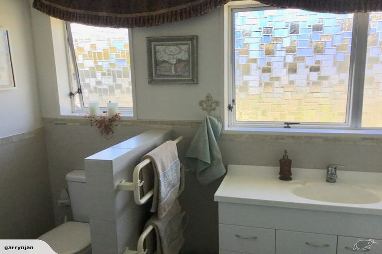 Photo of property in 14b Ruamoana Place, Omokoroa, 3114