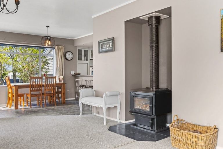 Photo of property in 22 Queen Street, Westport, 7825