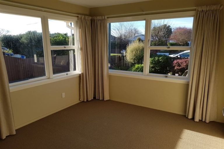 Photo of property in 19 Dunster Street, Burnside, Christchurch, 8053