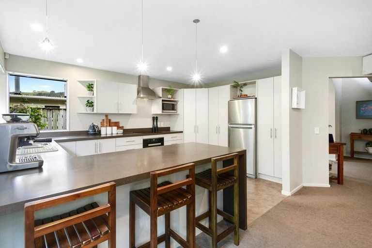 Photo of property in 6a Luckie Street, Tawa, Wellington, 5028