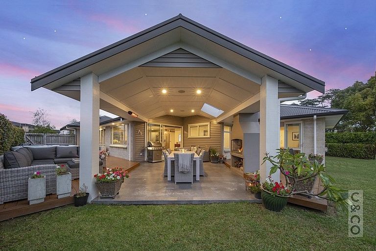 Photo of property in 65 Kaipara Portage Road, Riverhead, 0820