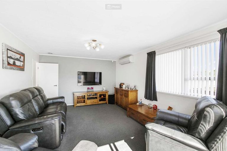 Photo of property in 22 Cantina Avenue, Bayview, Auckland, 0629