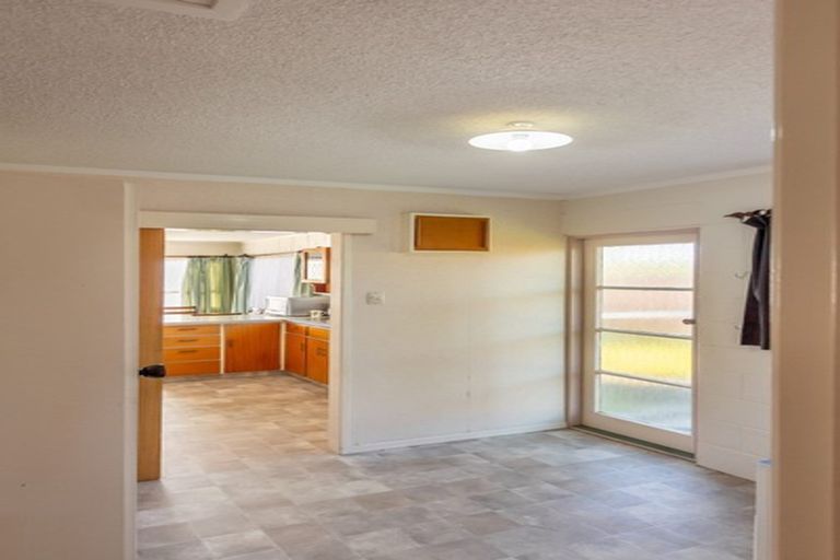 Photo of property in 216 Parklands Avenue, Bell Block, New Plymouth, 4312