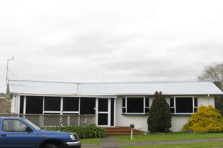 Photo of property in 20 La Salle Drive, Westown, New Plymouth, 4310