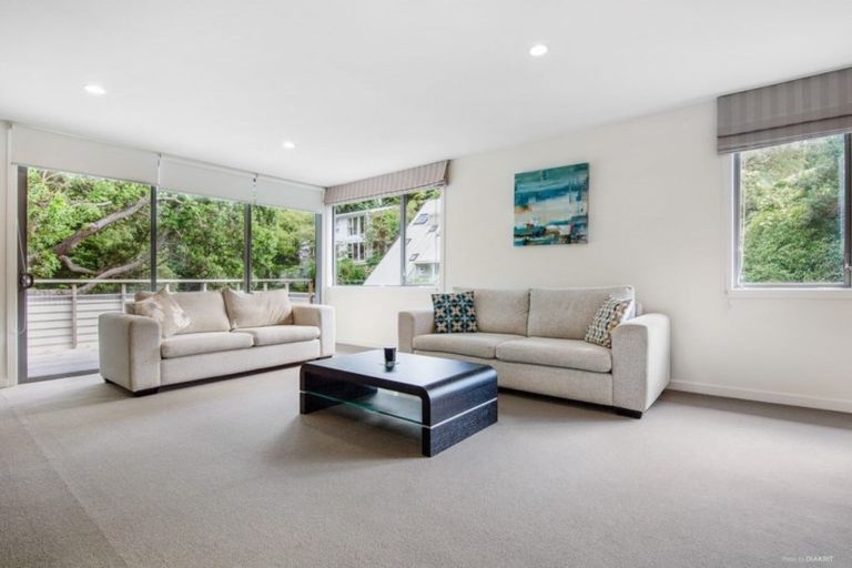 Photo of property in 35b Ngaio Road, Kelburn, Wellington, 6012