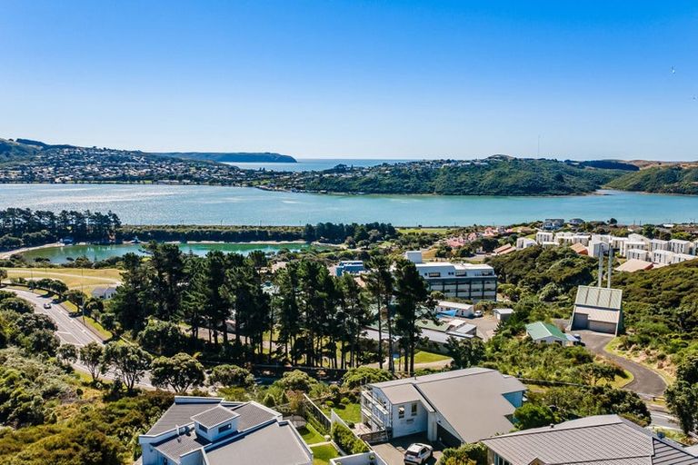 Photo of property in 31 Aspiring Terrace, Aotea, Porirua, 5024